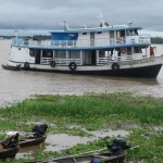 Boot im Hafen in Tabatinga Brasilien am Amazonas